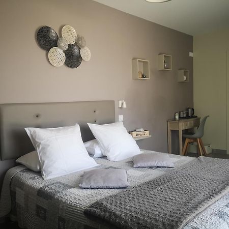 La Sarlamandre, Chambres Et Table D'Hotes Marcillac-Saint-Quentin Buitenkant foto