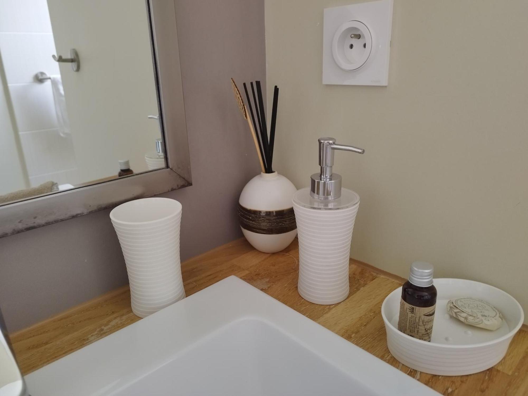La Sarlamandre, Chambres Et Table D'Hotes Marcillac-Saint-Quentin Buitenkant foto