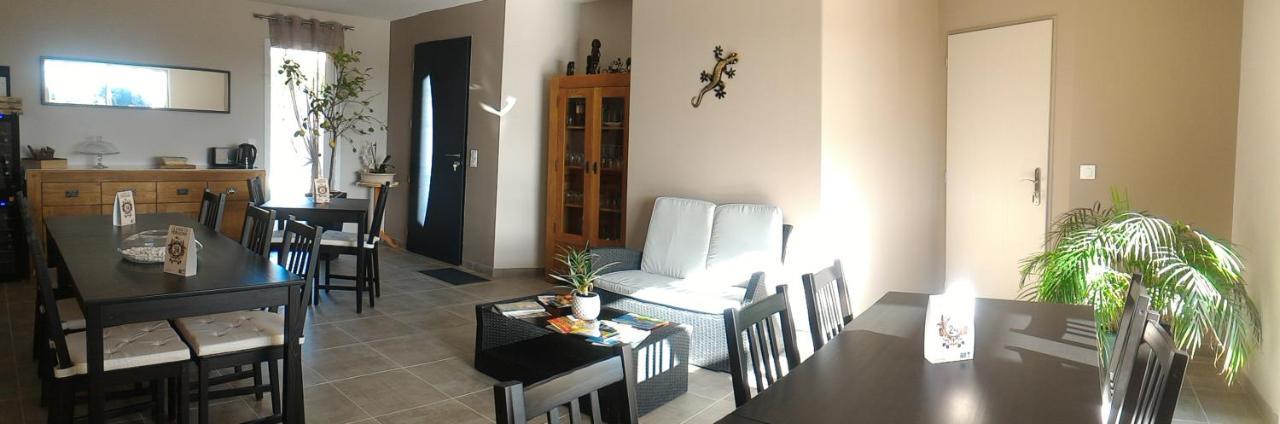La Sarlamandre, Chambres Et Table D'Hotes Marcillac-Saint-Quentin Buitenkant foto
